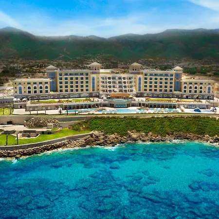 Merit Royal Premium Hotel Casino & Spa-3